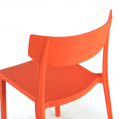 sedia da conferenza rosso samba di plastica senza braccioli 5