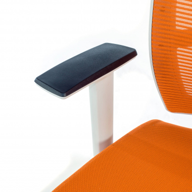 sedia ergonomica bianco arancione struttura bianca poggiatesta rete transpirante braccioli regolabili 1d supporto lombare poggiatesta 5