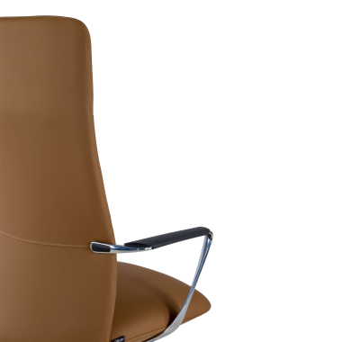 poltrona da ufficio beige schienale alto ecopelle braccioli fissi 10